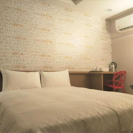 Ching She Hotel ไถหนาน ภายนอก รูปภาพ