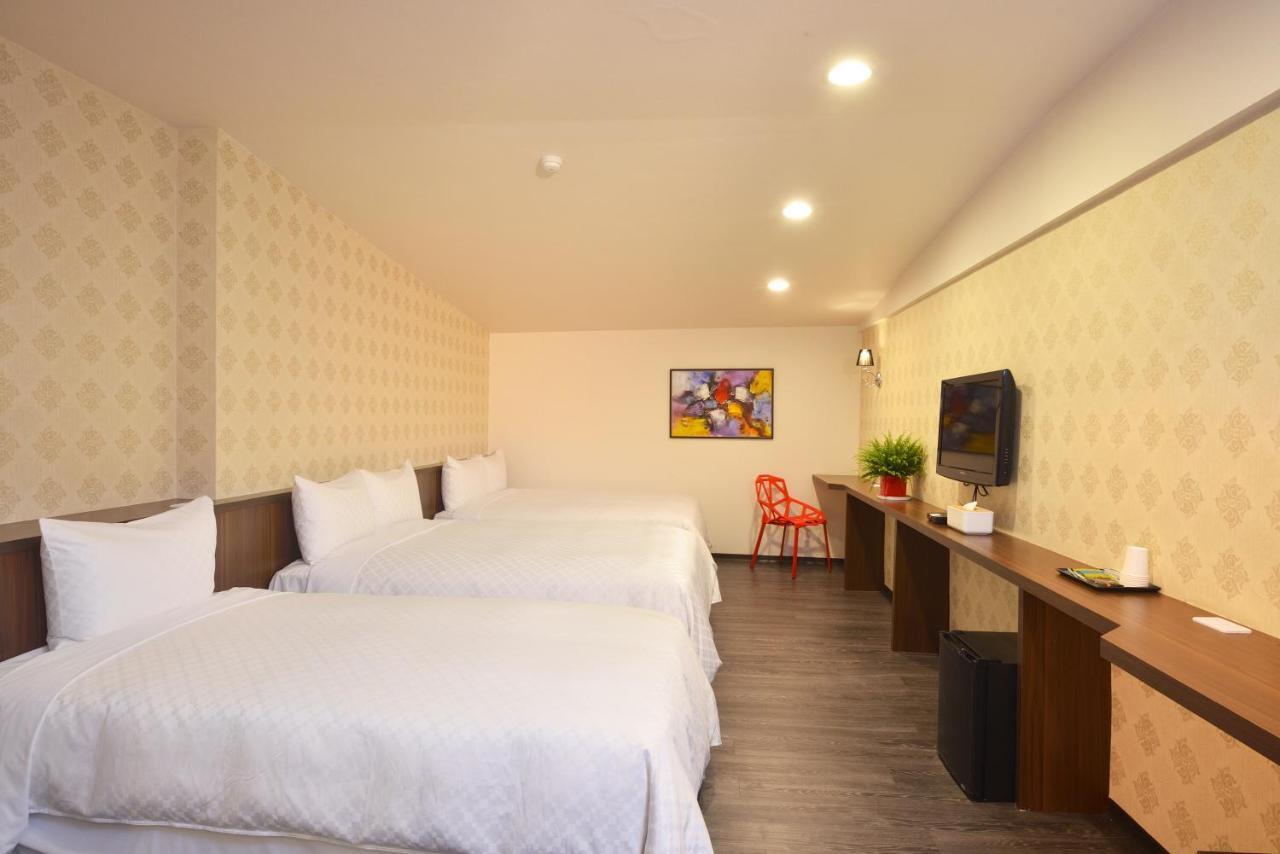Ching She Hotel ไถหนาน ภายนอก รูปภาพ